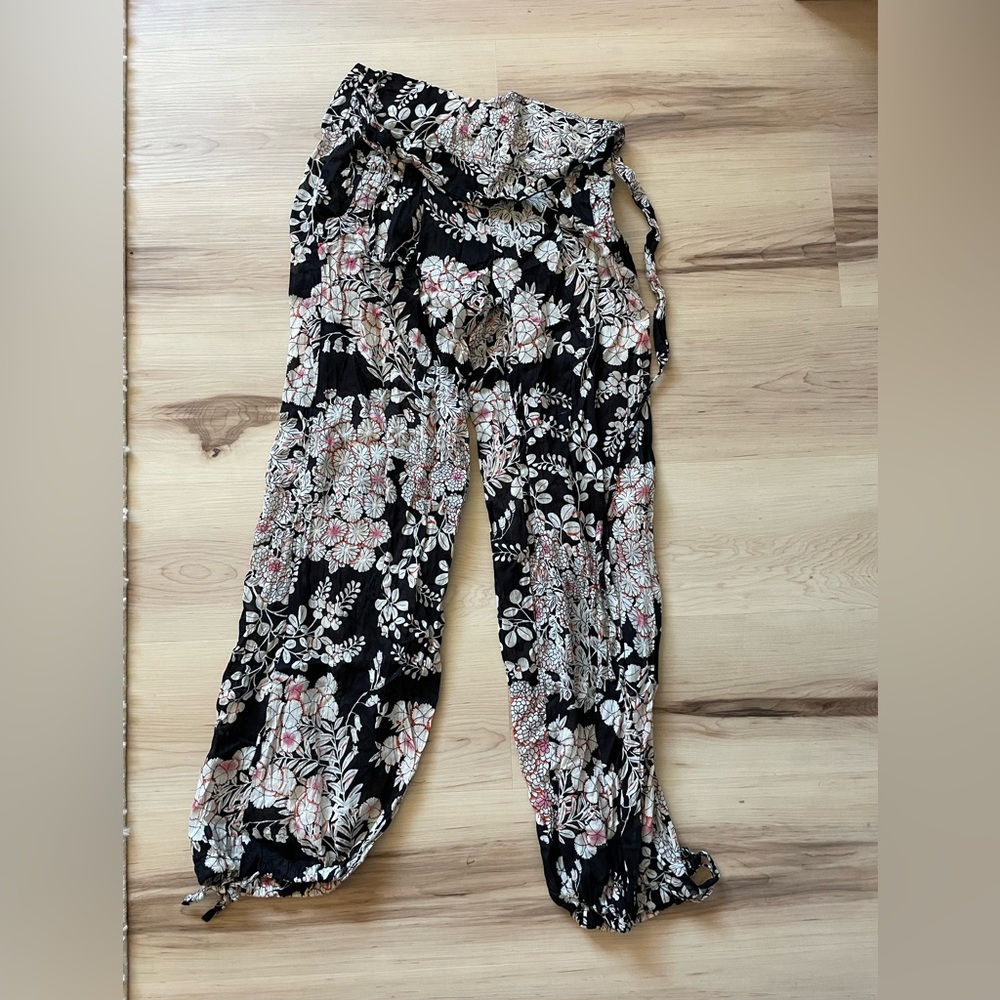 Gorgeous beach/festival pants!